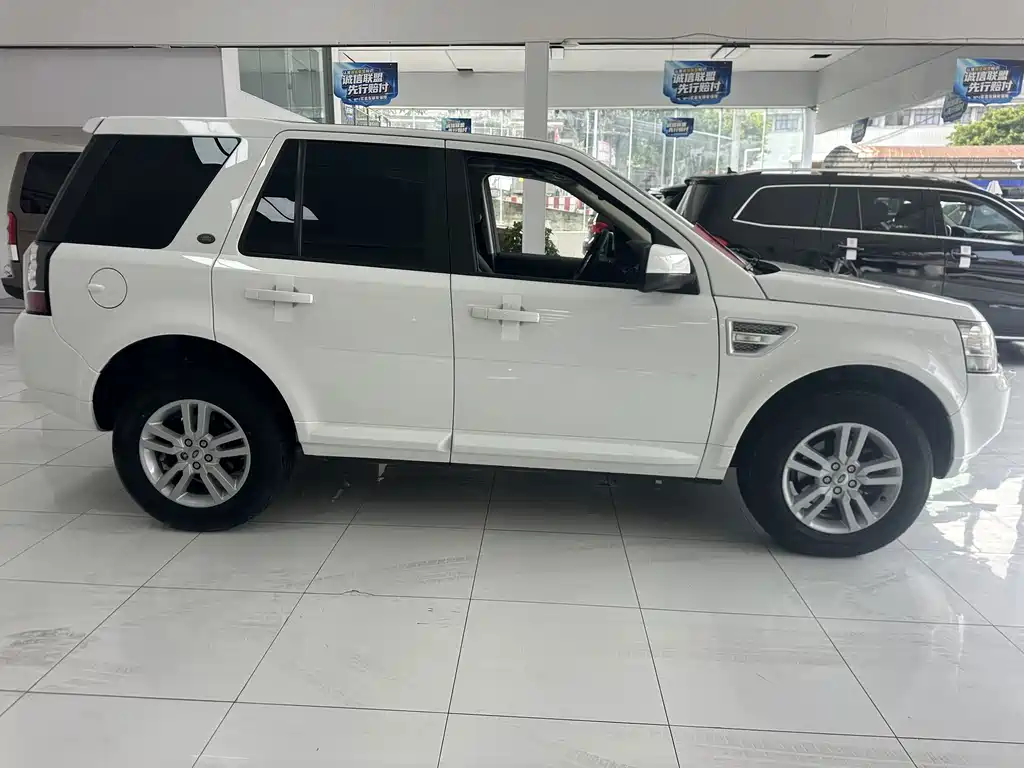 Land Rover Freelander 2 2014 — фото 10