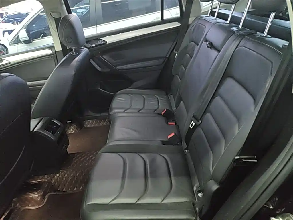Volkswagen Tiguan L 2019 — фото 17