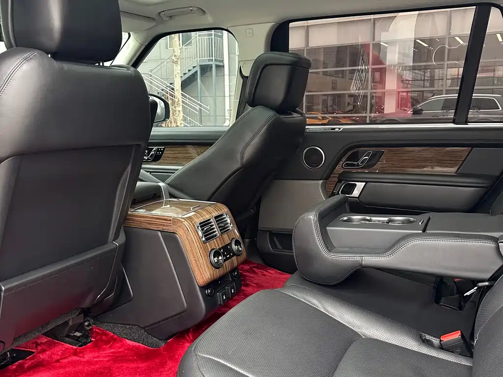 Land Rover Range Rover 2018 — фото 9