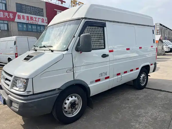 Iveco Proud 2017