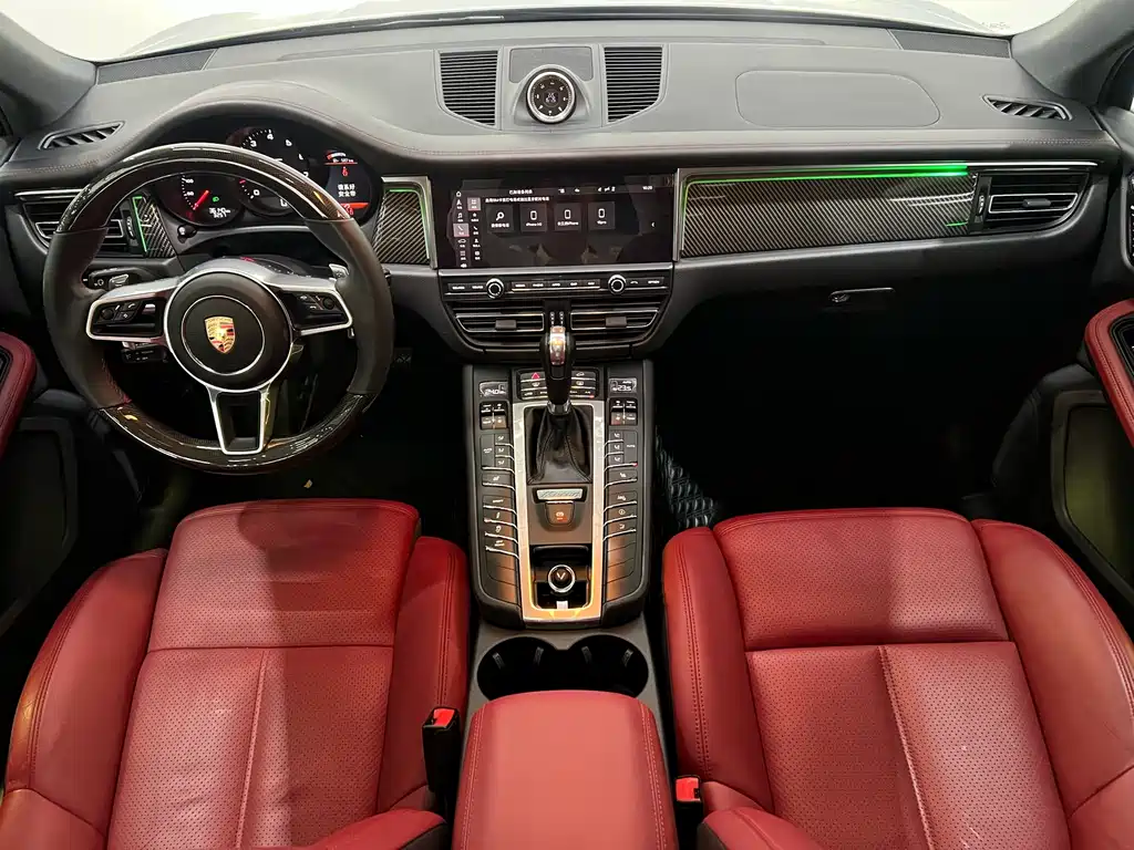 Porsche Macan 2019 — фото 22