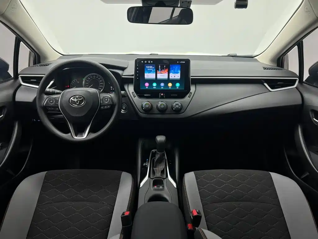 Toyota Corolla 2023 — фото 13