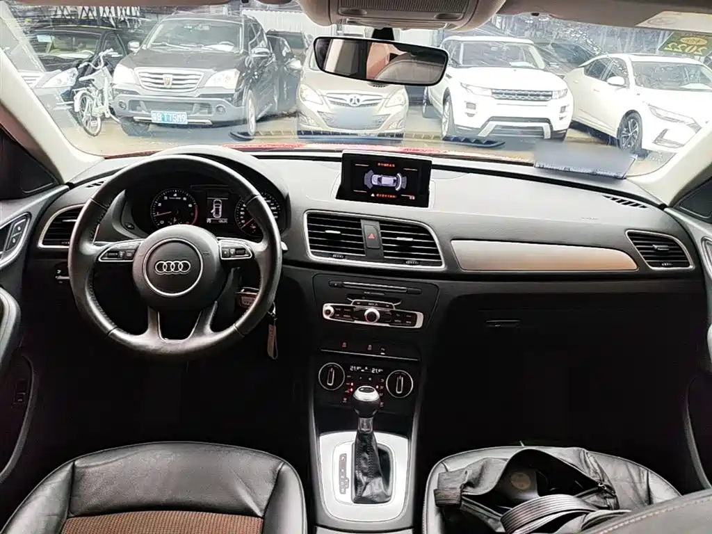 Audi Q3 2018 — фото 10