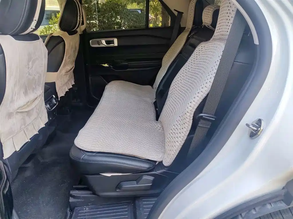 Ford Explorer 2021 — фото 15