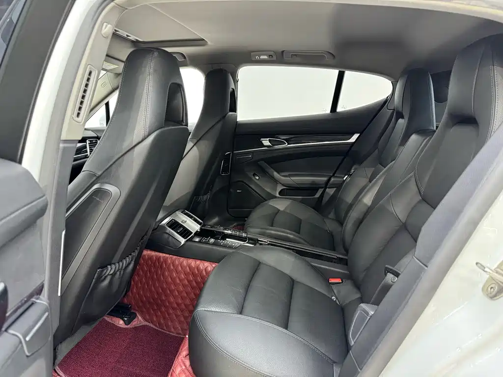 Porsche Panamera 2015 — фото 14
