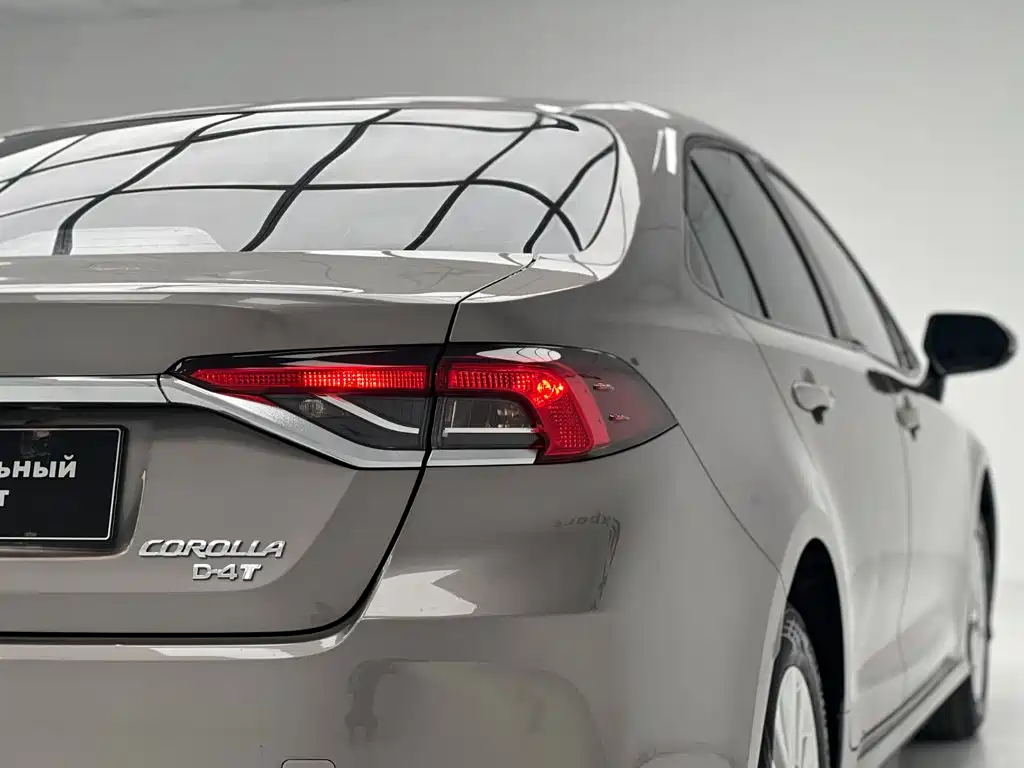 Toyota Corolla 2023 — фото 19