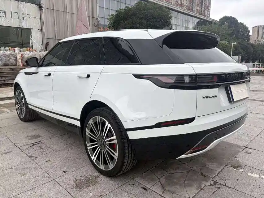 Land Rover Range Rover Velar 2024 — фото 9