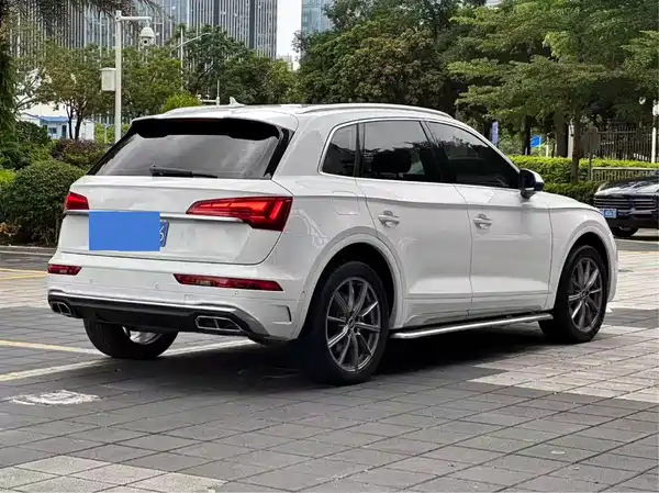 Audi Q5L 2022