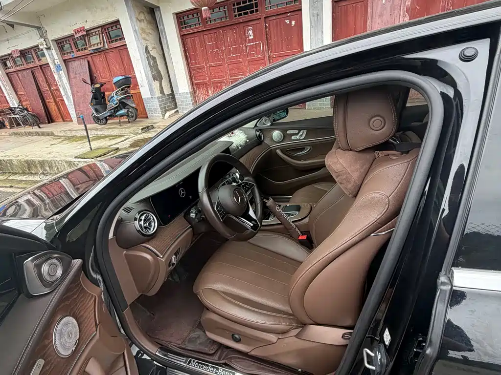 Mercedes-Benz E-Class 2023