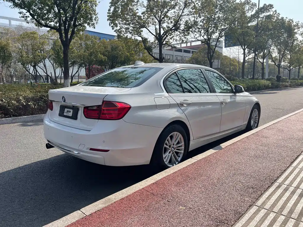 BMW 3 Series 2014 — фото 14