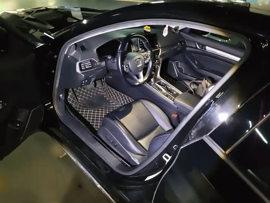 Honda Accord 2019 — фото 14