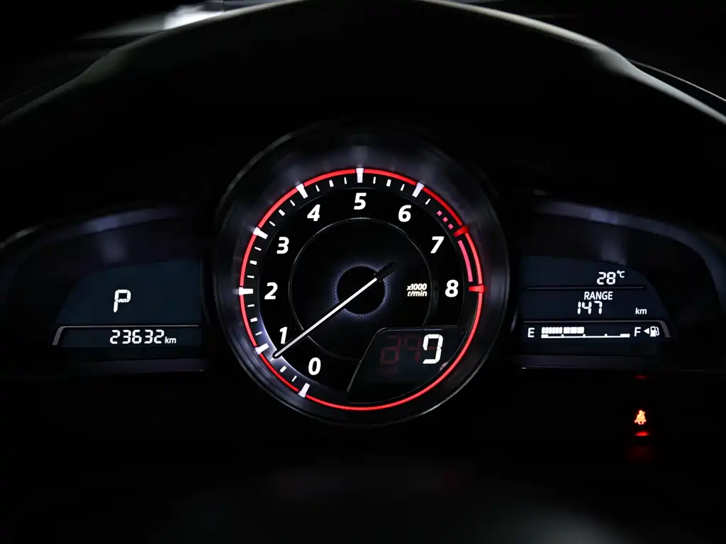 Mazda 3 Axela 2014 — фото 9