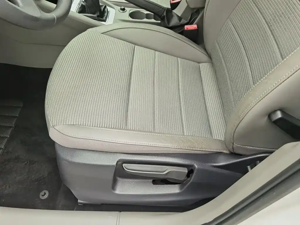 Skoda Octavia 2015 — фото 20