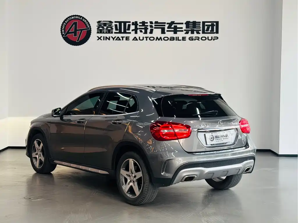 Mercedes-Benz GLA 2015