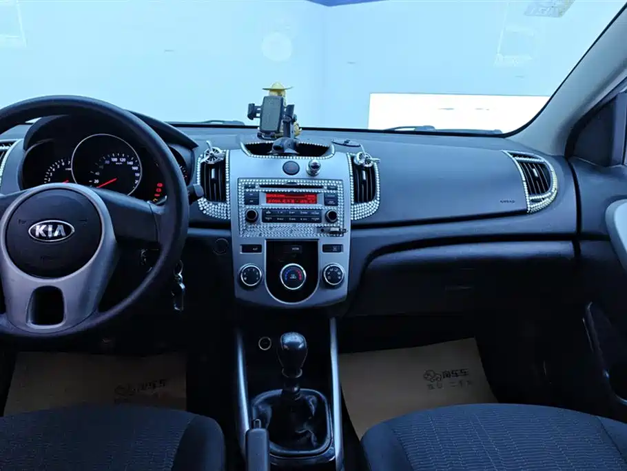 Kia Forte 2015 — фото 13