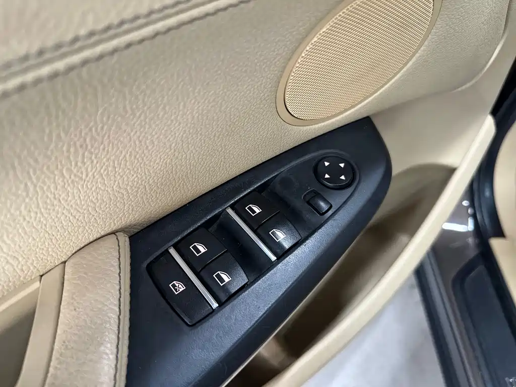 BMW X3 2012
