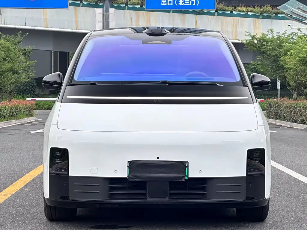 Li Auto Li MEGA 2025