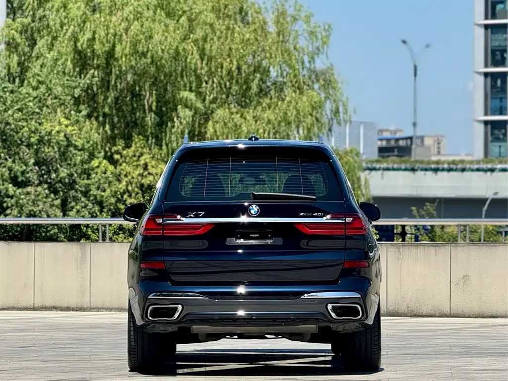 BMW X7 2021 — фото 4