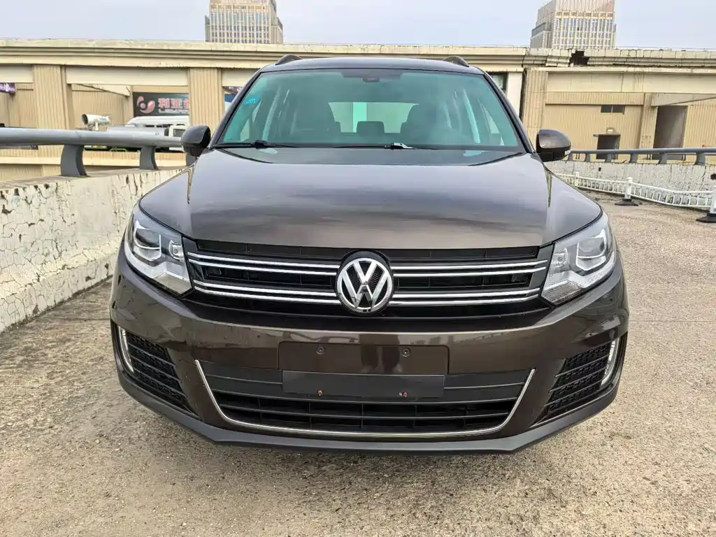 Volkswagen Tiguan 2015 — фото 2