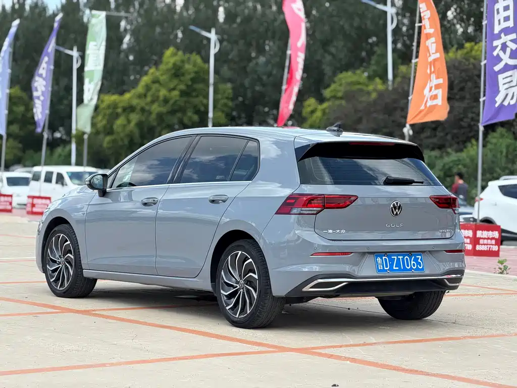 Volkswagen Golf 2022