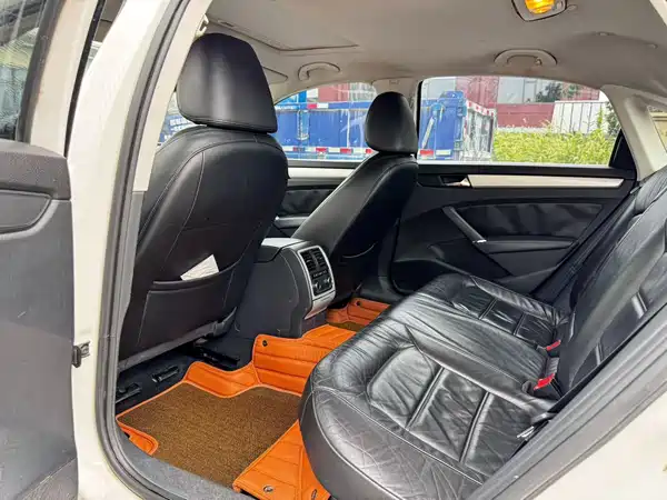 Volkswagen Passat 2012