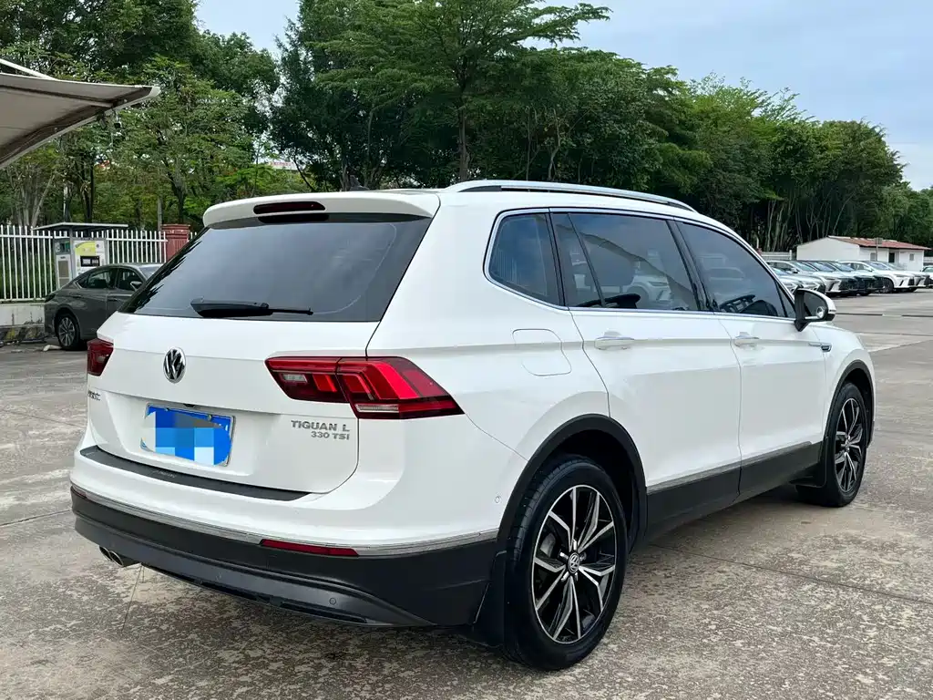 Volkswagen Tiguan L 2020 — фото 6