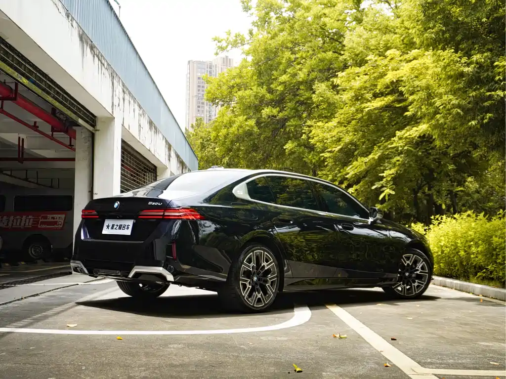 BMW 5 Series 2025