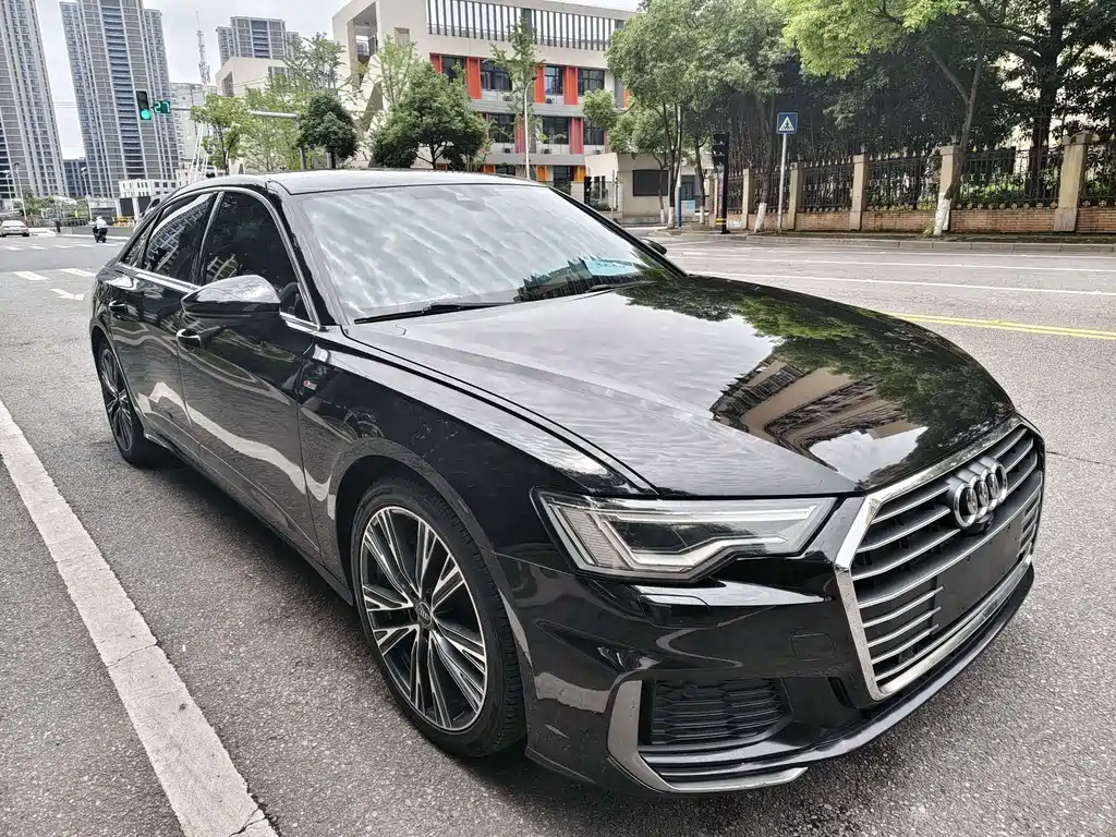 Audi A6L 2022
