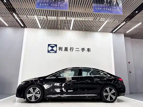 Mercedes-Benz EQE 2025