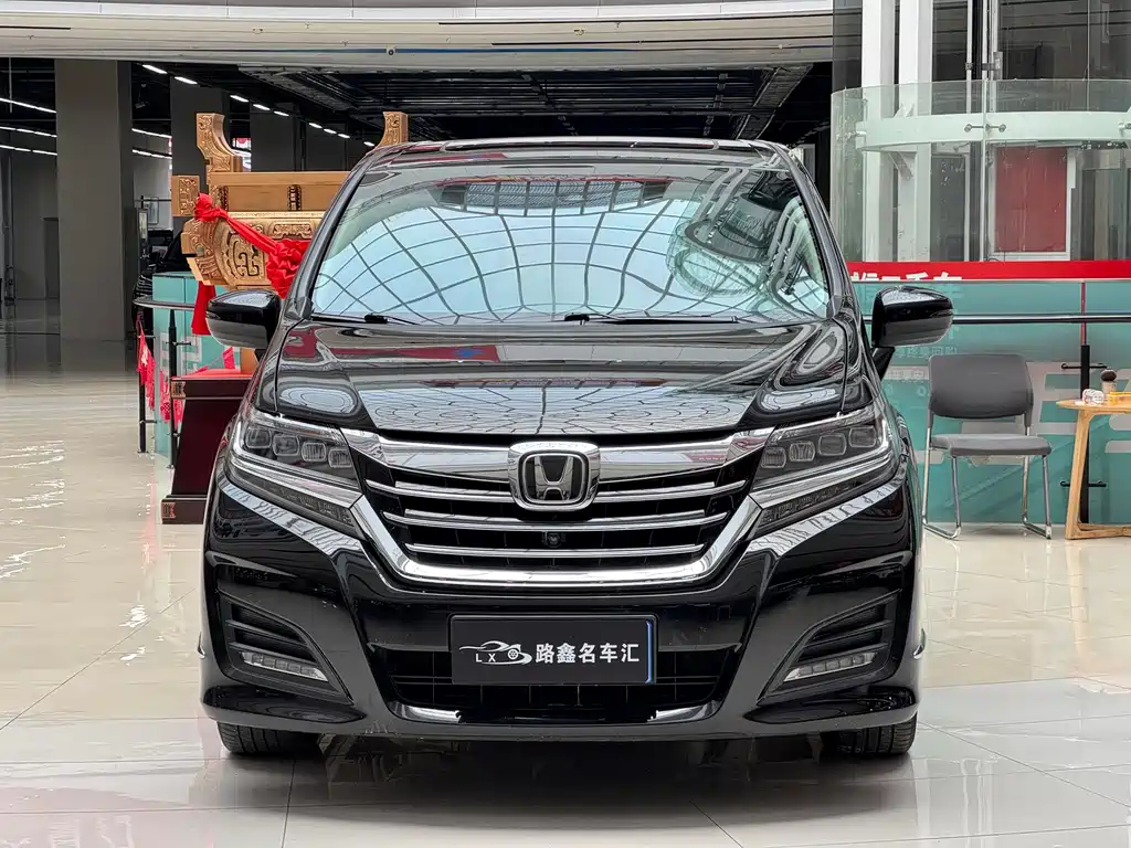 Honda Elysion 2018 — фото 2
