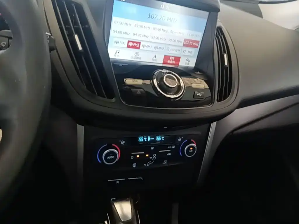Ford Kuga 2018 — фото 13