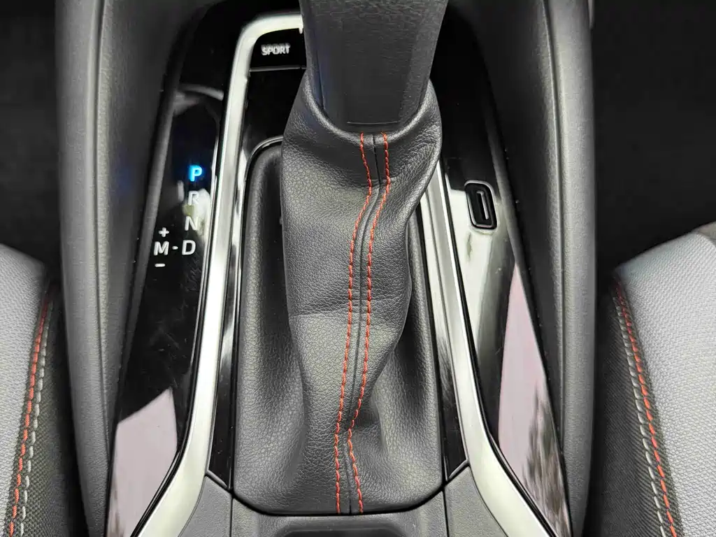 Toyota Corolla 2023 — фото 15