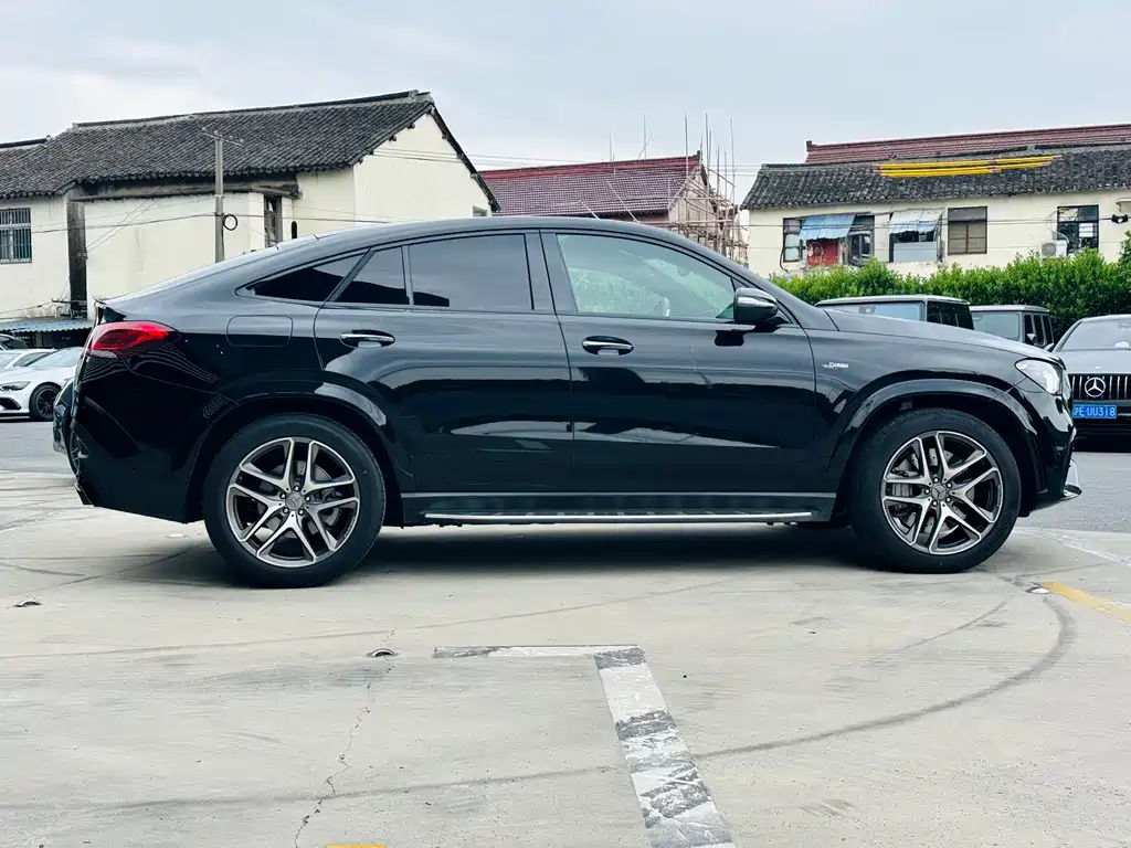 Mercedes-Benz GLE Coupe AMG 2025 — фото 17