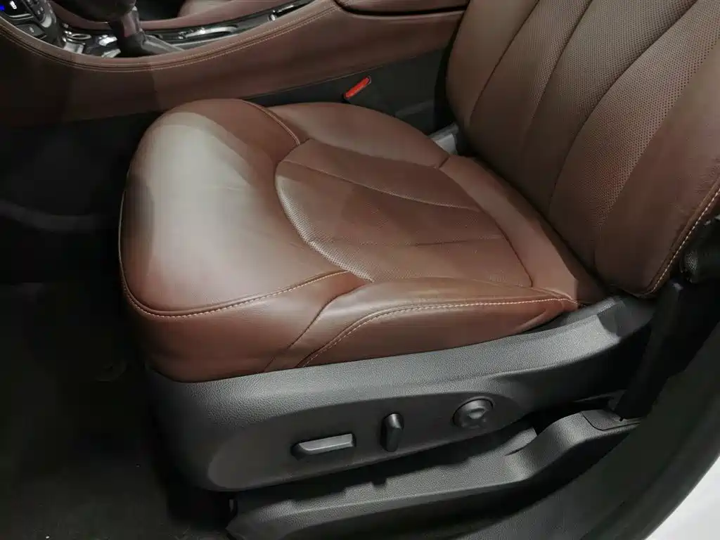 Buick Envision Plus 2021 — фото 20