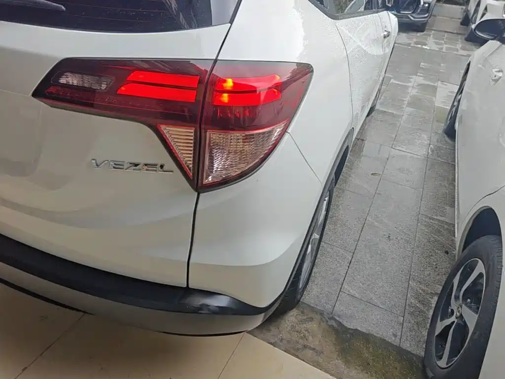 Honda Vezel 2018 — фото 8