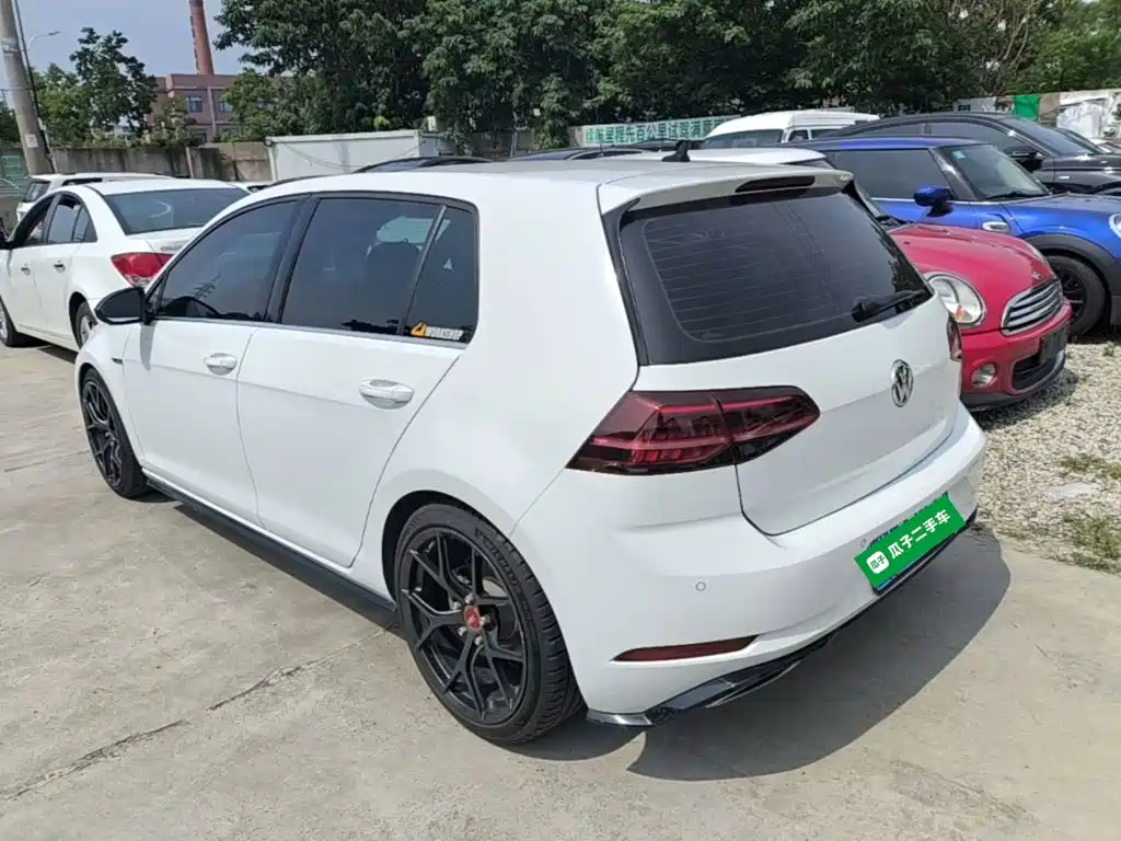 Volkswagen Golf 2020