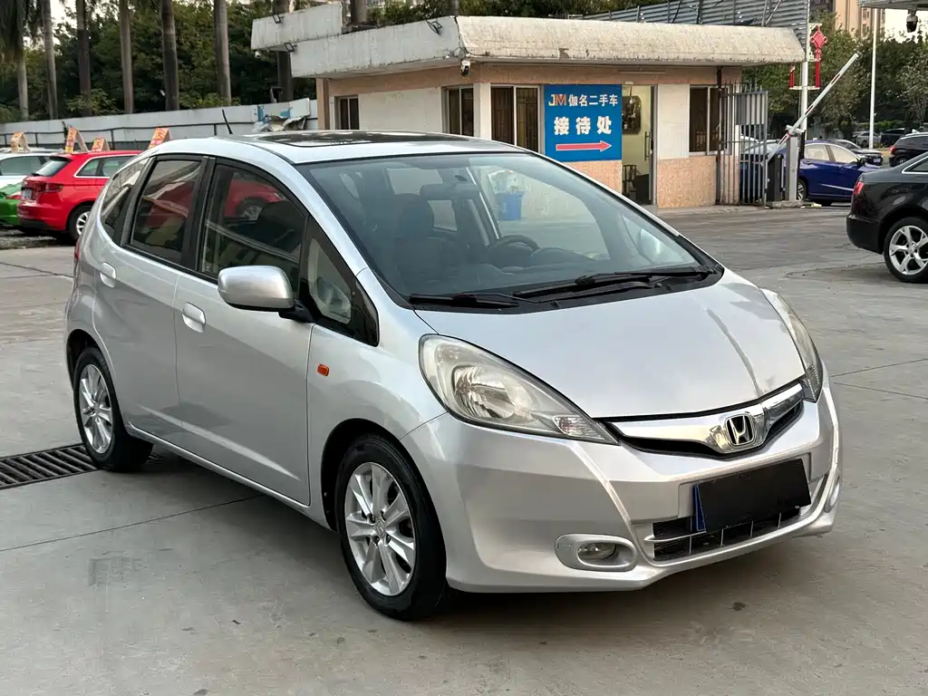 Honda Fit 2011 — фото 3
