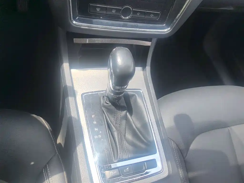 Roewe i6 Classic 2019 — фото 14