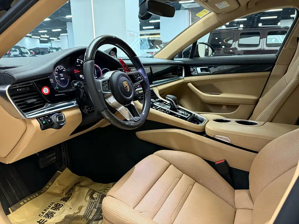 Porsche Panamera 2018 — фото 13