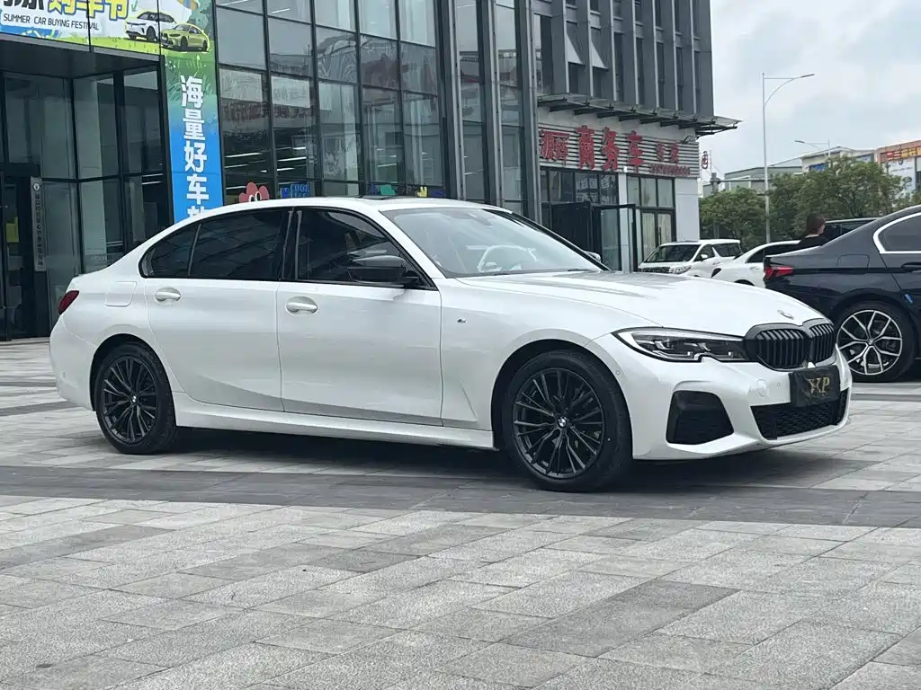 BMW 3 Series 2020