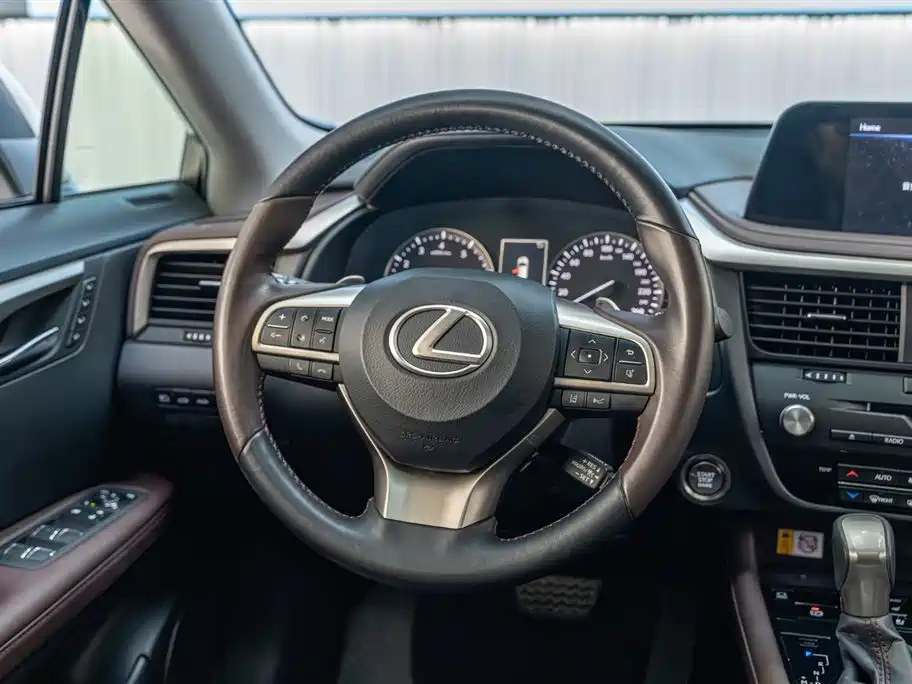 Lexus RX 2022 — фото 18