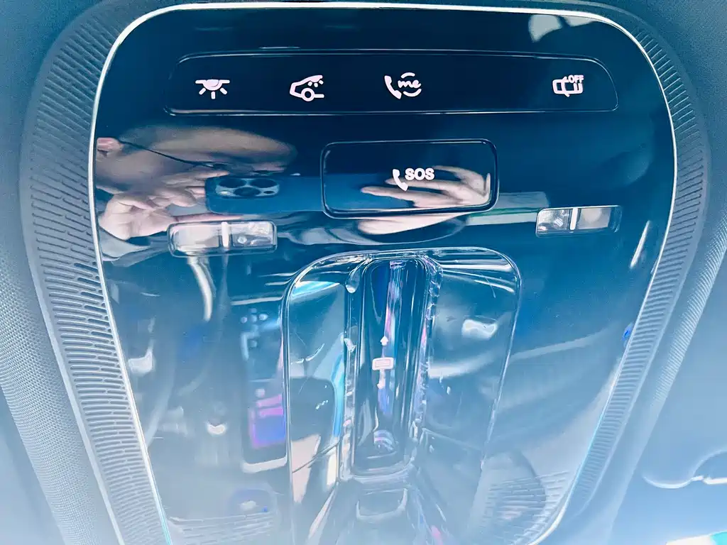 Mercedes-Benz C-Class 2023 — фото 16