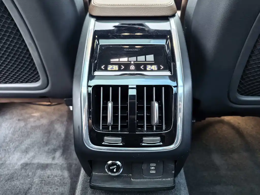 Volvo S90 2022 — фото 11