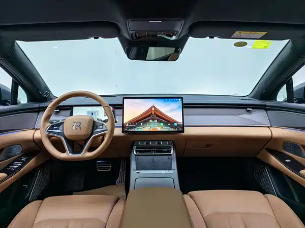 BYD Han L 2025