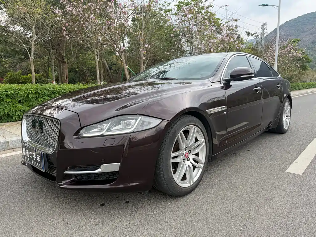 Jaguar XJ 2018