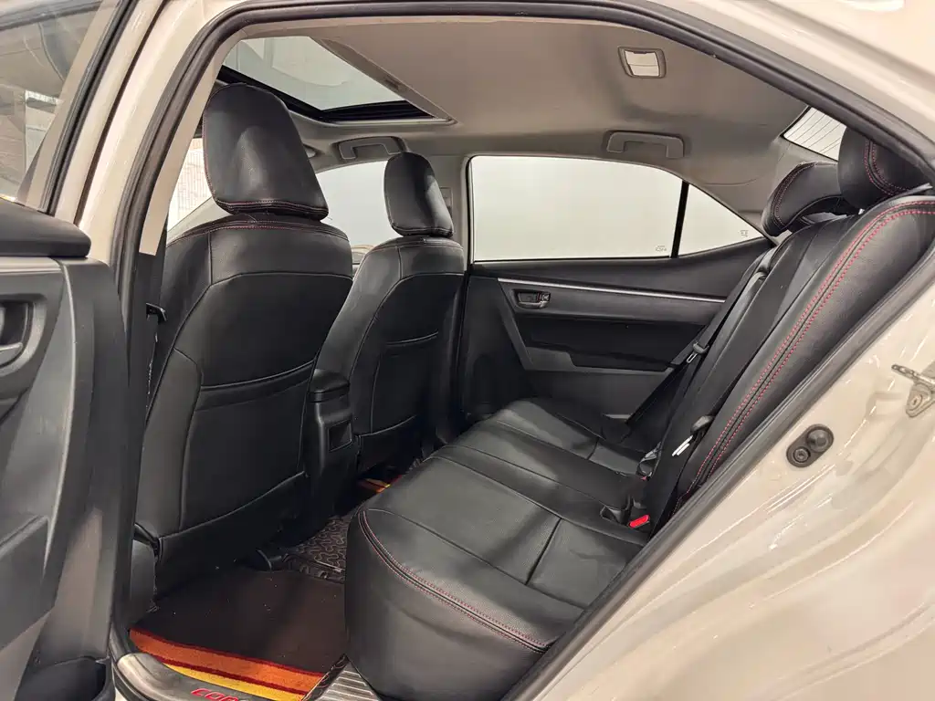 Toyota Corolla 2019 — фото 10