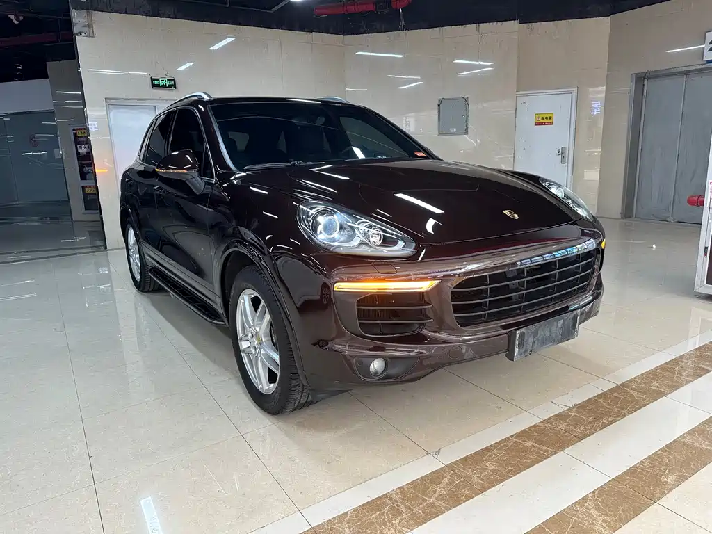 Porsche Cayenne 2017 — фото 3