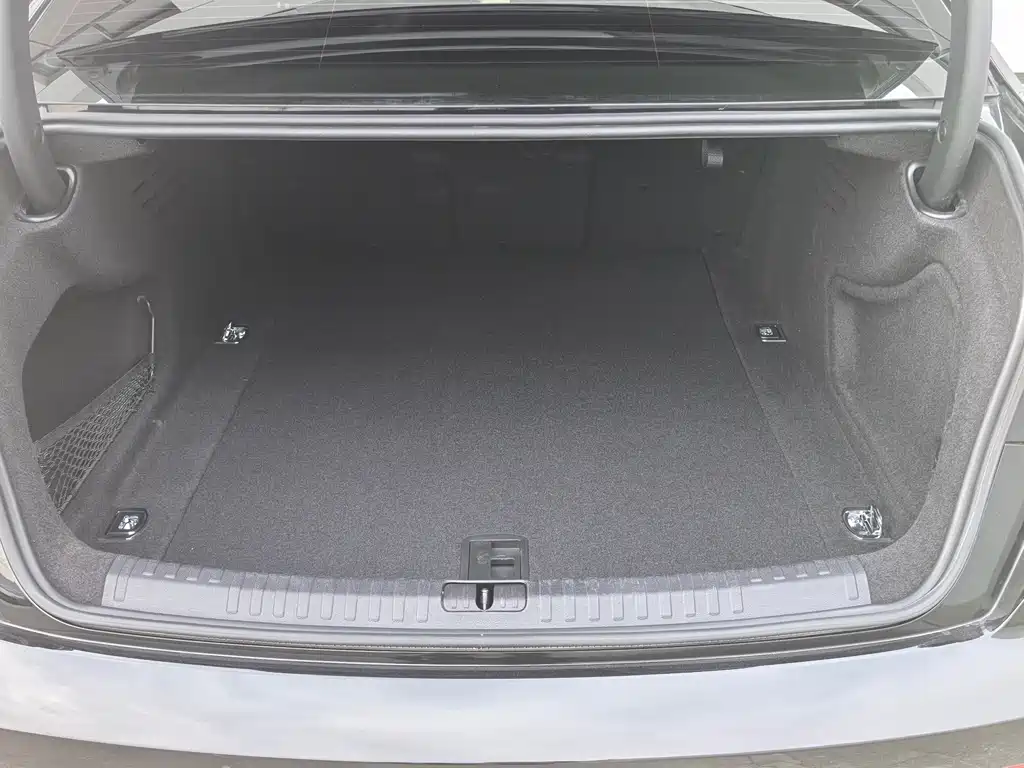 Audi A6L 2022 — фото 10