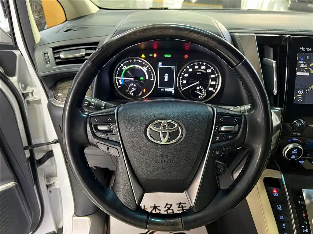 Toyota Alphard 2021 — фото 8