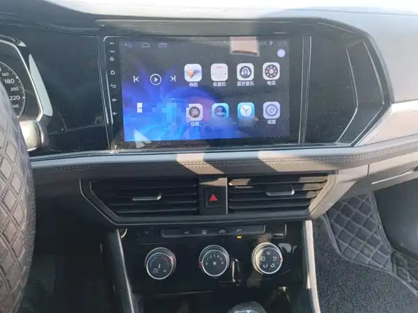 Volkswagen Sagitar 2019
